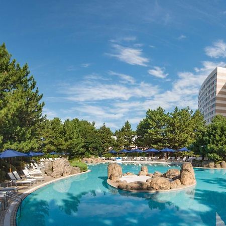Hilton Tokyo Bay Hotel Urayasu Екстериор снимка