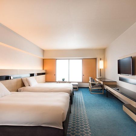 Hilton Tokyo Bay Hotel Urayasu Екстериор снимка