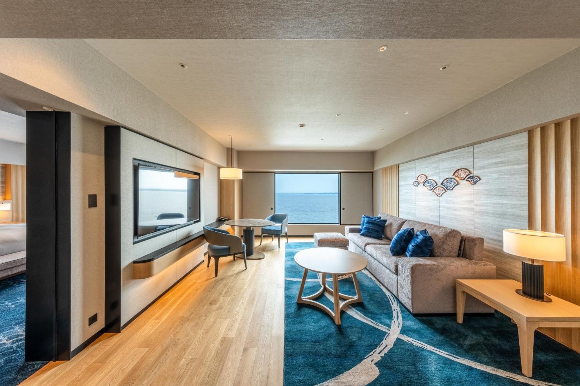 Hilton Tokyo Bay Hotel Urayasu Екстериор снимка