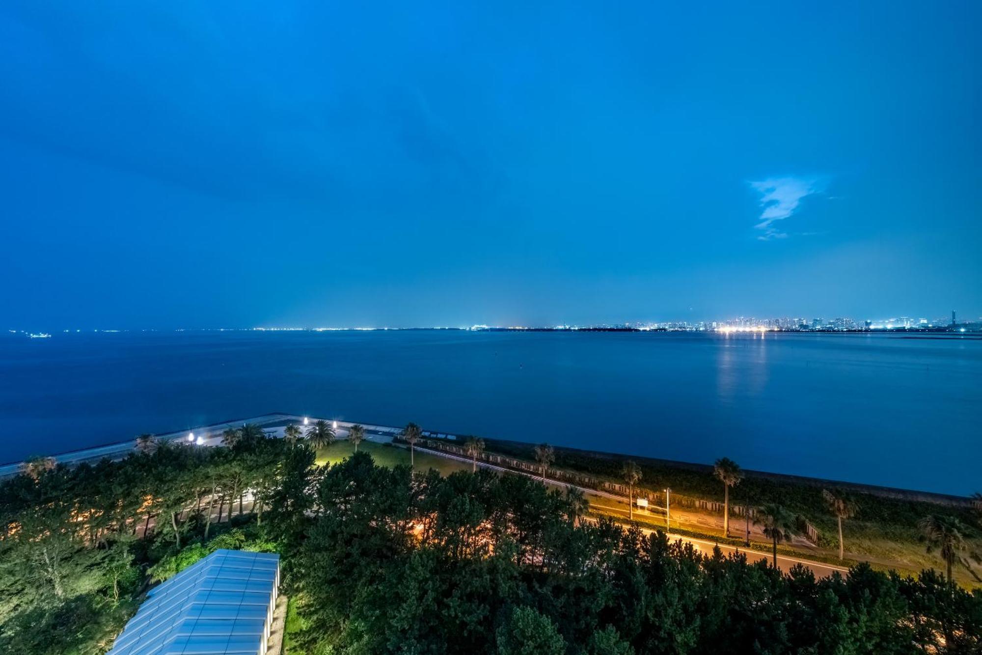 Hilton Tokyo Bay Hotel Urayasu Екстериор снимка