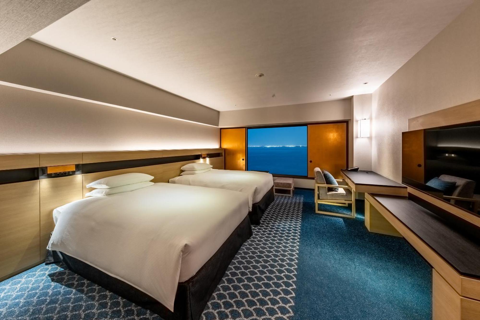 Hilton Tokyo Bay Hotel Urayasu Екстериор снимка